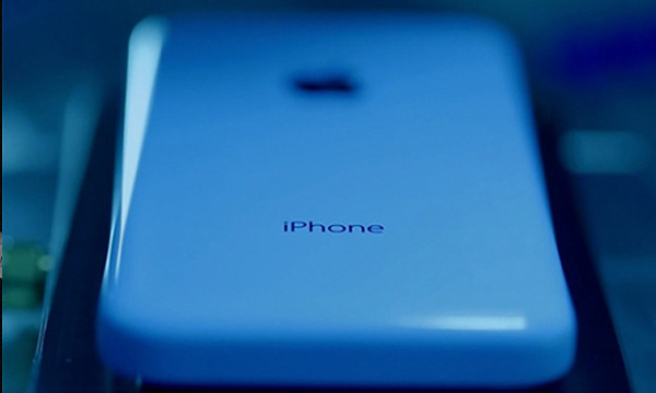 揭秘：iPhone5C的塑料外壳是怎么生产的？